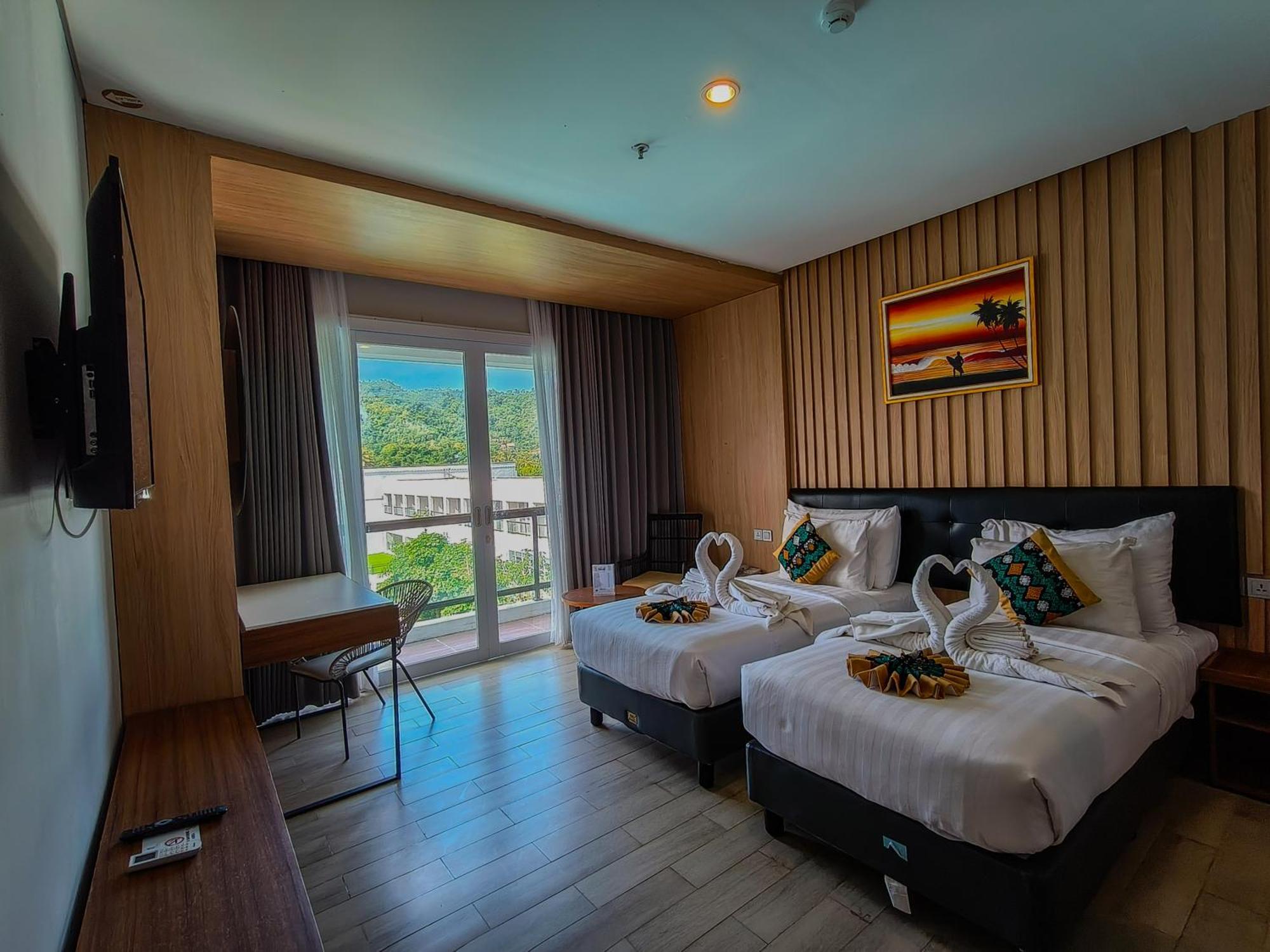 Raja Hotel Kuta Mandalika Resort & Convention ภายนอก รูปภาพ
