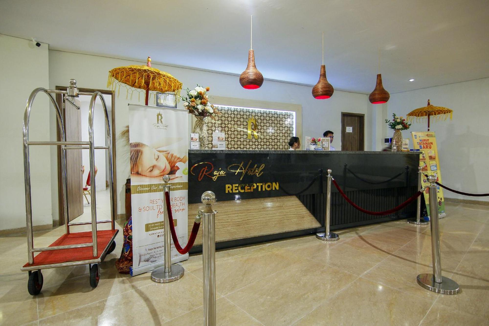 Raja Hotel Kuta Mandalika Resort & Convention ภายนอก รูปภาพ